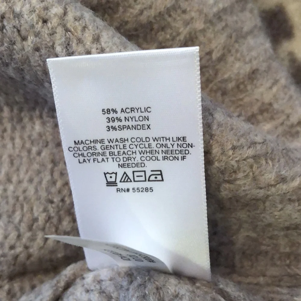 Express Drop Shoulder Sweater Crewneck in Oatmeal Size Small Women’s